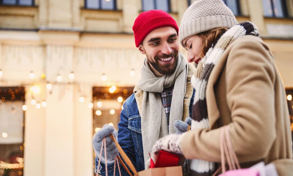 Explora las tendencias y predicciones claves que definirán la temporada de fiestas de el 2023.