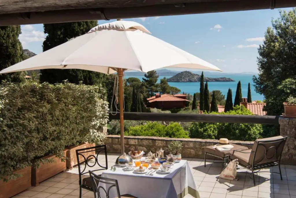 Terraza en el Hotel Il Pelicano| Qué Onda