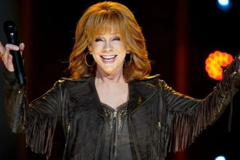 Reba McEntire Super Bowl 2024 | Qué Onda