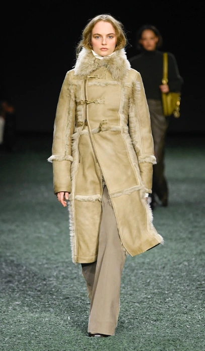 Burberry Colección Otoño 2024 | Style 14 | Qué Onda
