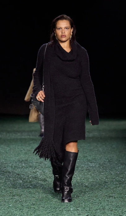 Burberry Colección Otoño 2024 | Style 8 | Qué Onda