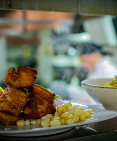 Gastronomía local en el Mapacho Craft Beer Rest | Qué Onda