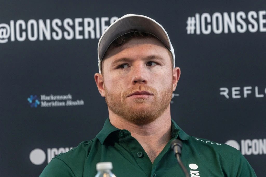 Canelo Álvarez en conferencia de Icons Series, Liberty National Golf Club | Qué Onda
