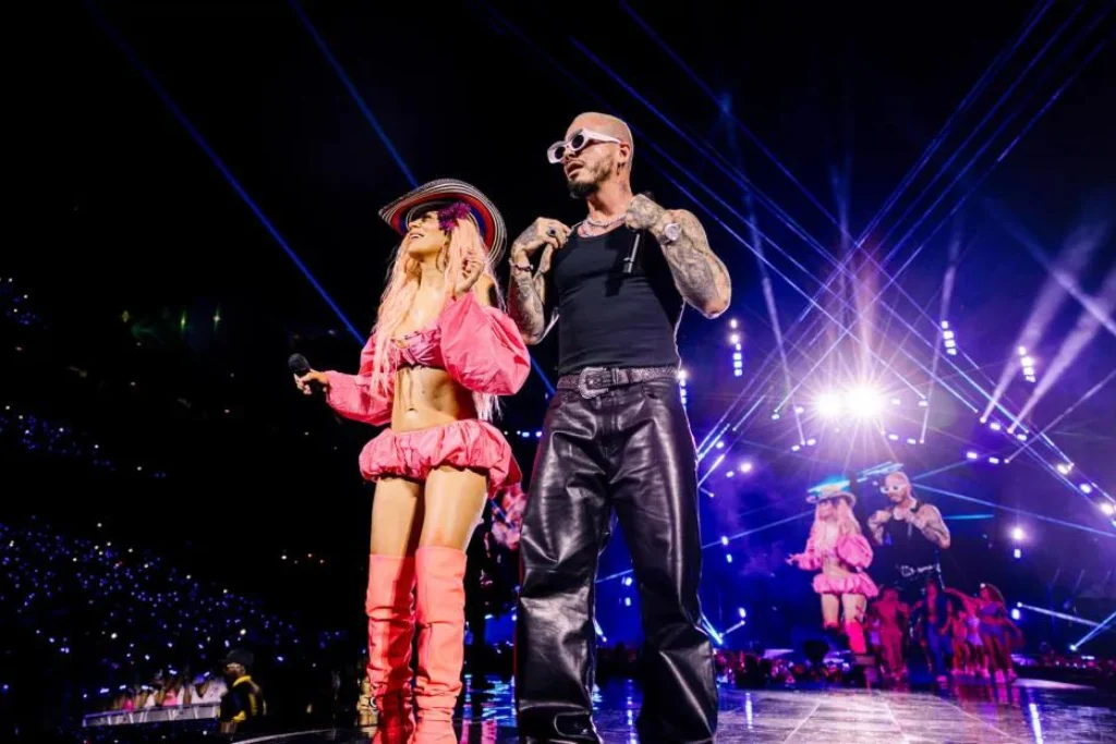 Karol G & J Balvin | Qué Onda
