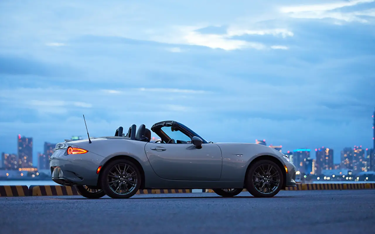 Mazda MX-5: icónico y emocionante.