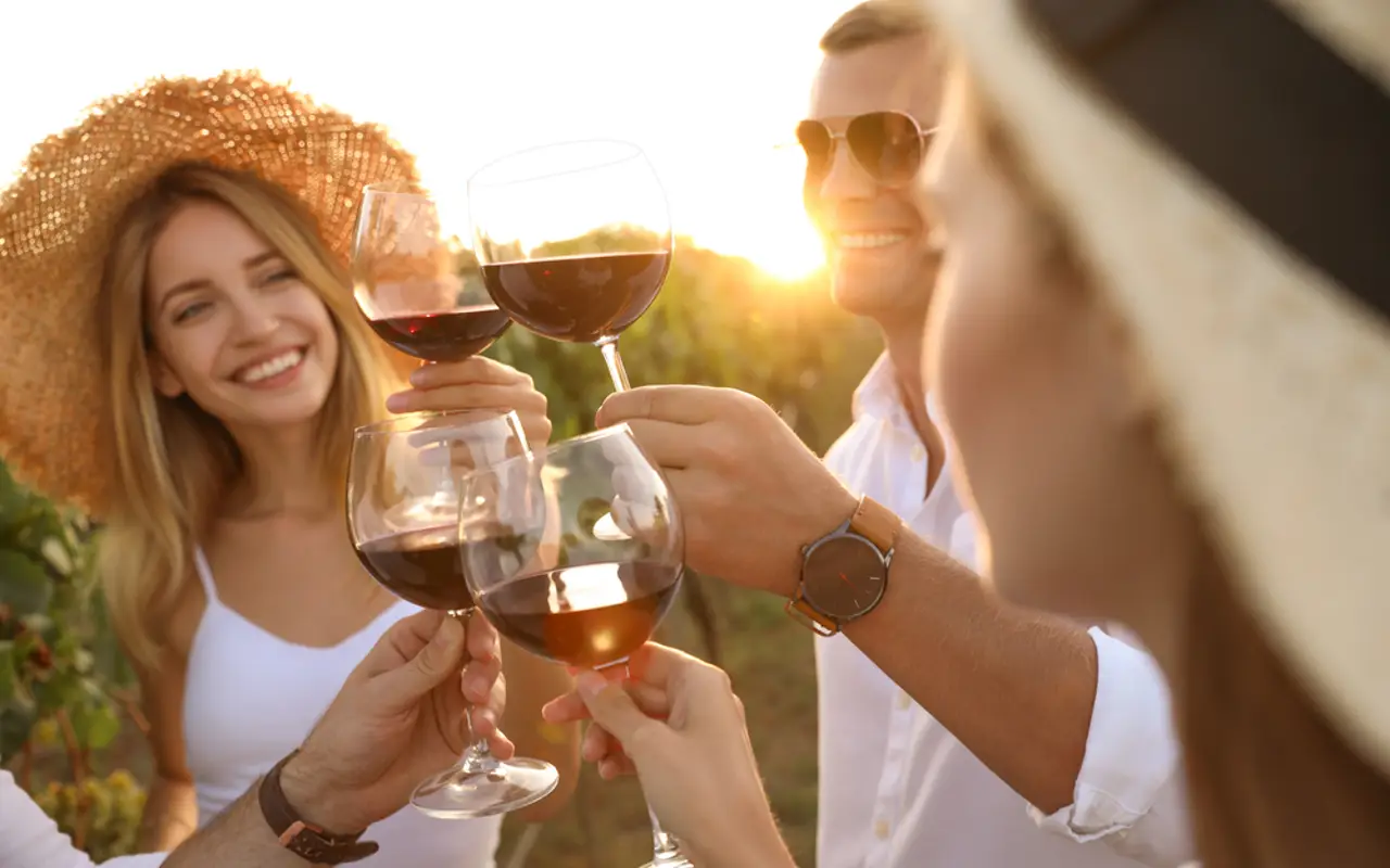 Tinto de verano: refrescante y moderno desde los años 20 | Qué Onda |