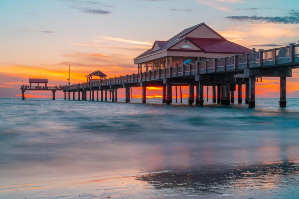 Atardecer en el muelle 60 | Qué Onda