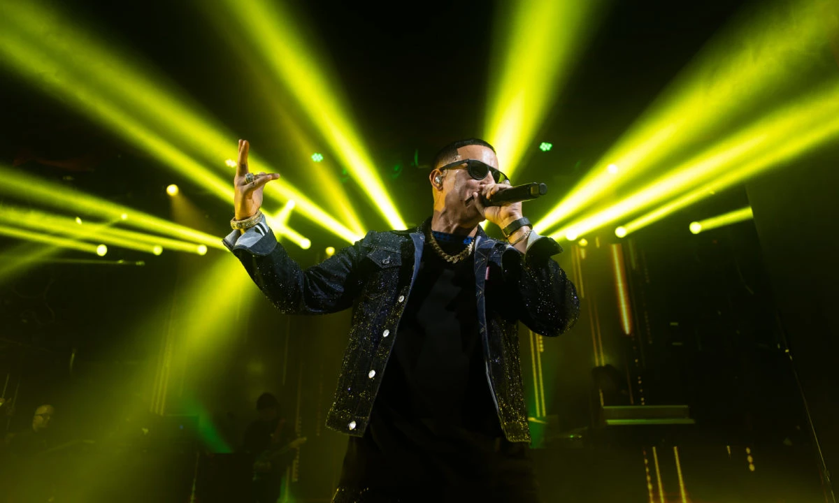 Las 15 Mejores canciones Latinas de todos los tiempos | Daddy Yankee | Gasolina | Qué Onda