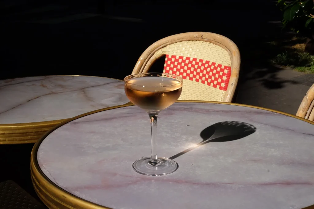 Bares en París, cuna de bares creativos y sofisticados | Qué Onda |