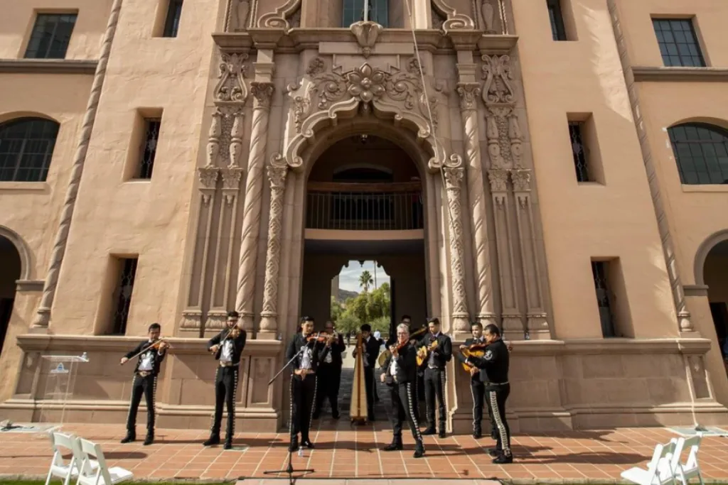 Mariachi Pueblo Viejo | Qué Onda