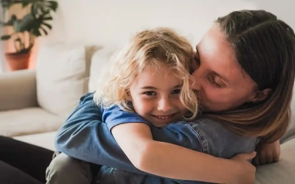 Las relaciones saludables son clave para la felicidad | Qué Onda |