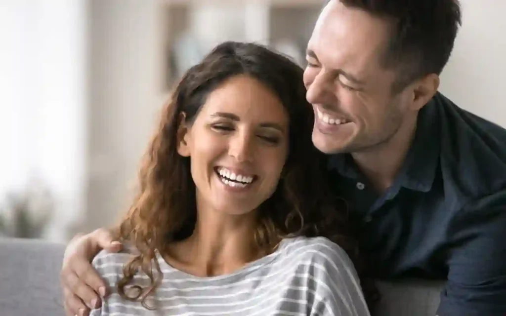 Parejas DADT: la tendencia que redefine las relaciones | Qué Onda |